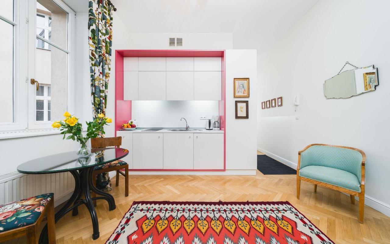 Classy Old Town Suites - By Upstairs 克拉科夫 外观 照片